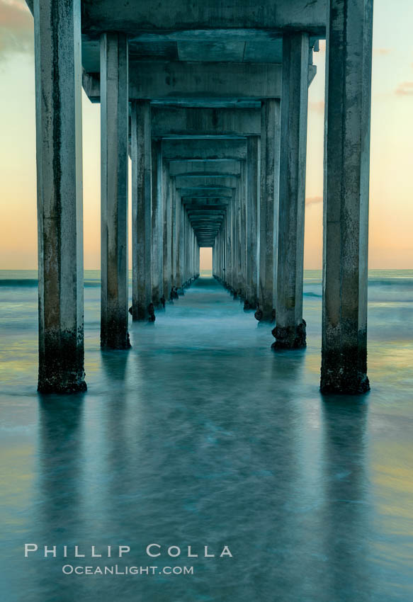 Scripps Pier, predawn abstract study of pier pilings and moving water. Scripps Institution of Oceanography, La Jolla, California, USA, natural history stock photograph, photo id 26340