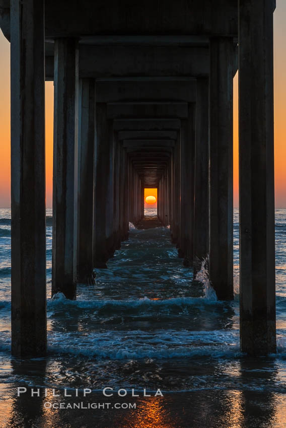 Scripps Pier solstice, sunset aligned perfectly with the pier. Scripps Institution of Oceanography, La Jolla, California, USA, natural history stock photograph, photo id 28475
