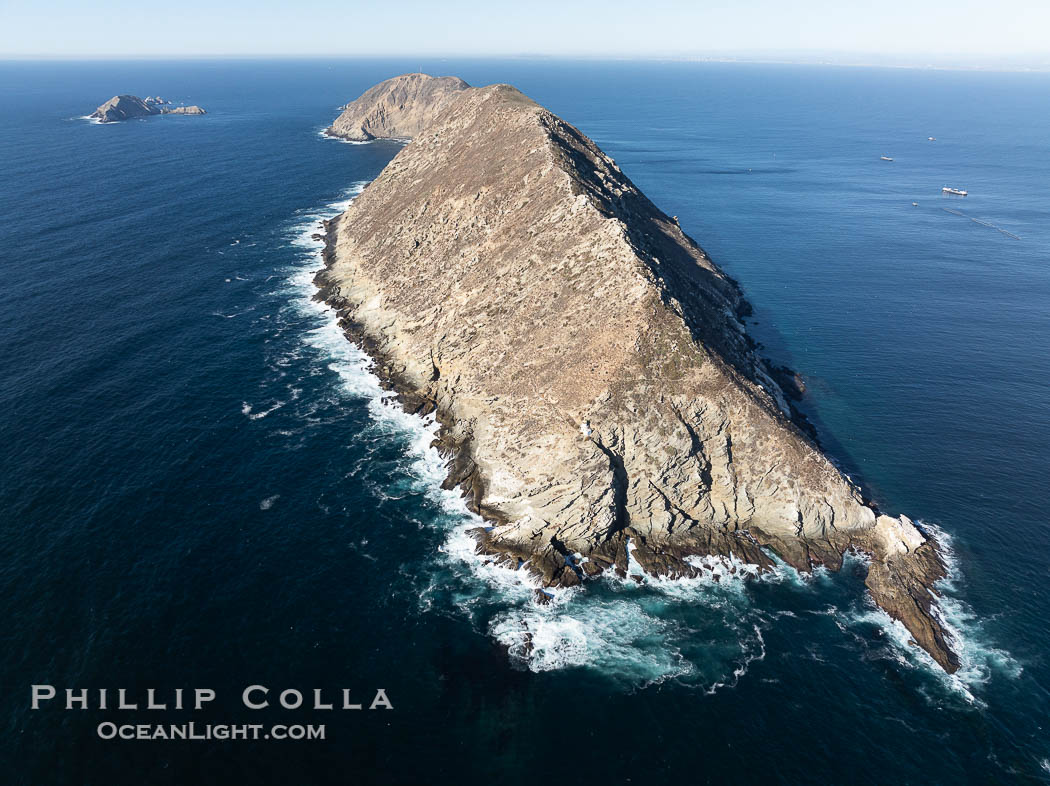 South Coronado Island, viewed from the south, with Middle Island and North Island in the distance., natural history stock photograph, photo id 40746
