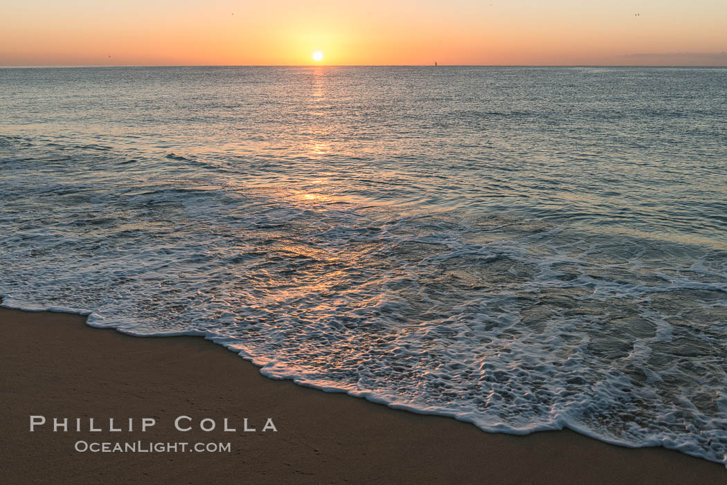 Sunrise on Medano Beach, on the coast of Cabo San Lucas, Mexico. Baja California, natural history stock photograph, photo id 28950