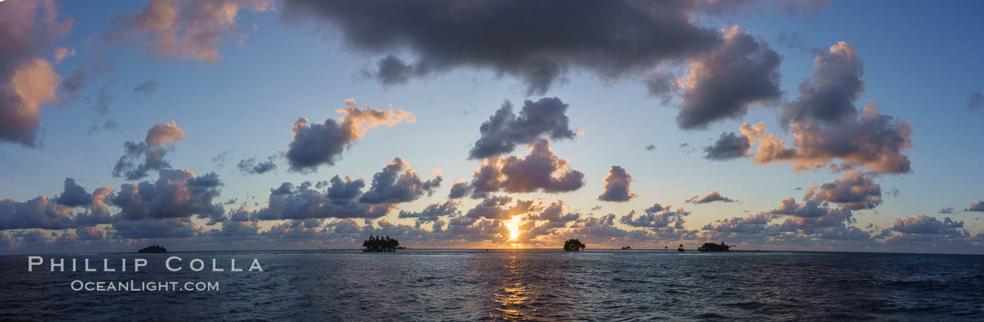 Sunrise over Clipperton Island, Panorama