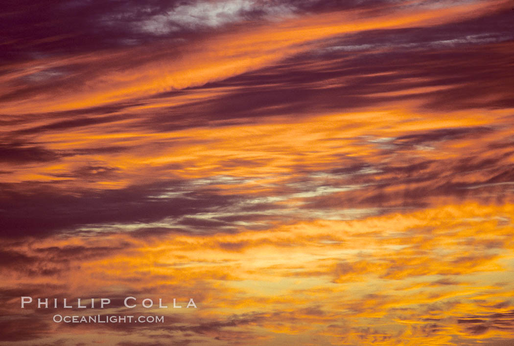 Clouds and sunlight. Maui, Hawaii, USA, natural history stock photograph, photo id 05642