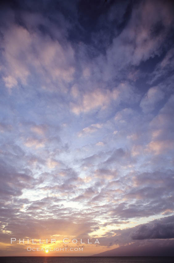 Clouds and sunlight. Maui, Hawaii, USA, natural history stock photograph, photo id 05643