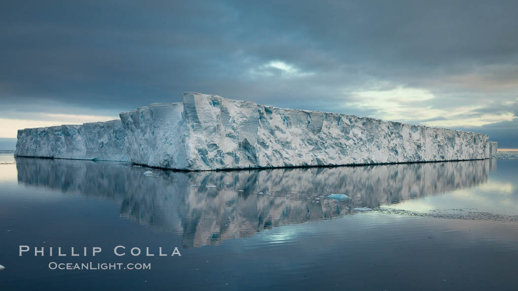 Tabular iceberg, Antarctic Peninsula, near Paulet Island, sunset. Antarctica, natural history stock photograph, photo id 24778