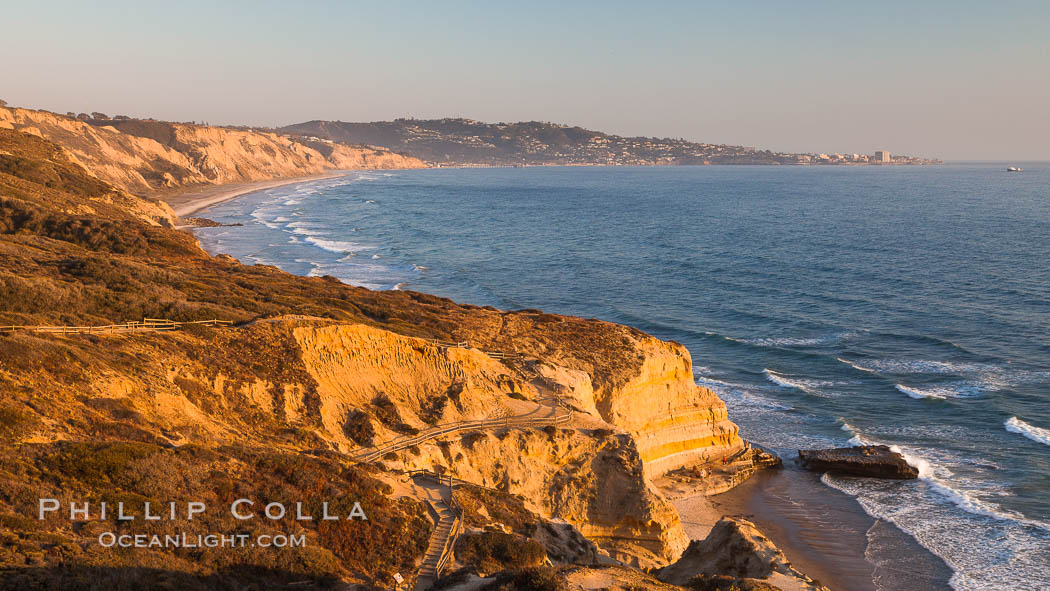 Torrey Pines Cliffs and Pacific Ocean, Razor Point view to La Jolla, San Diego, California. Torrey Pines State Reserve, USA, natural history stock photograph, photo id 28489