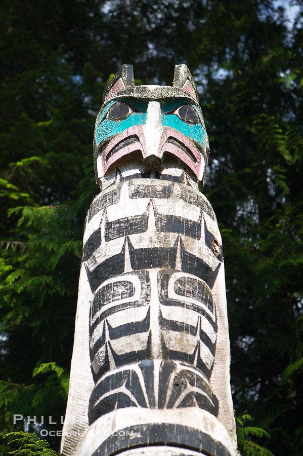 Totem pole., natural history stock photograph, photo id 21159