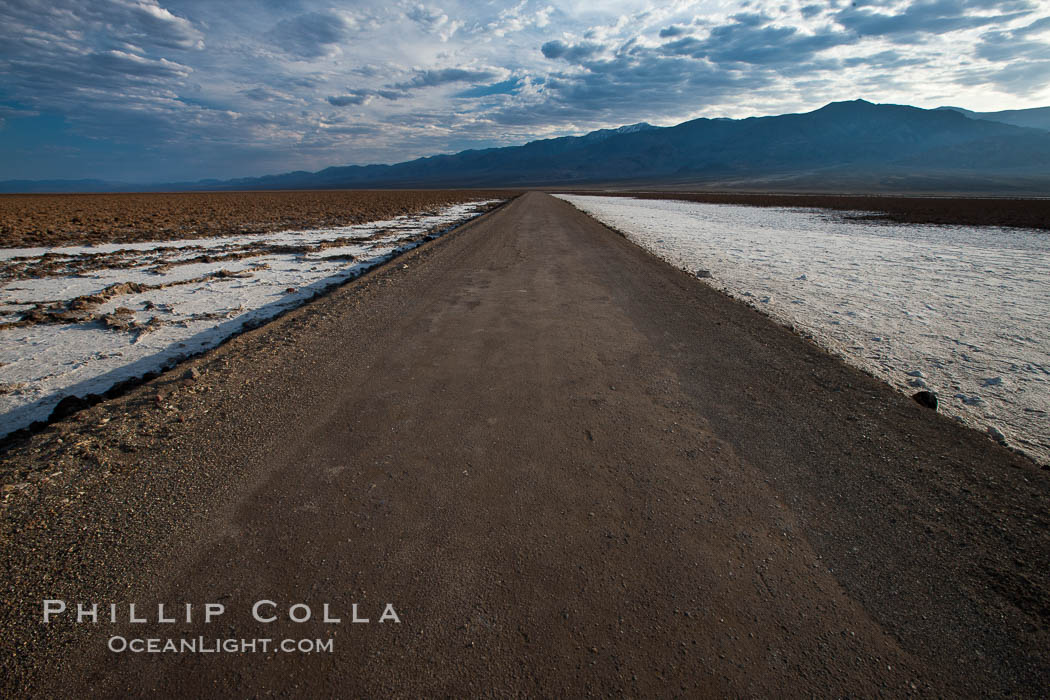 West Side Road cuts across the Badwater Basin. Death Valley National Park, California, USA, natural history stock photograph, photo id 25302