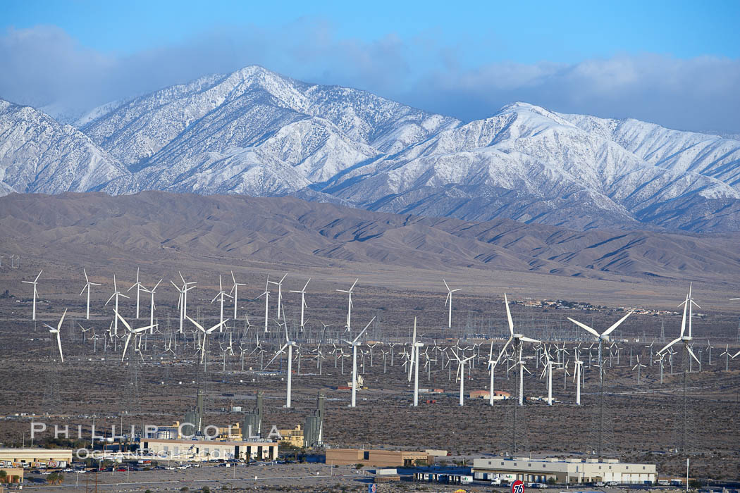 Wind turbines and Mount San Gorgonio Pass, near Interstate 10, provide electricity to Palm Springs and the Coachella Valley. California, USA, natural history stock photograph, photo id 22237