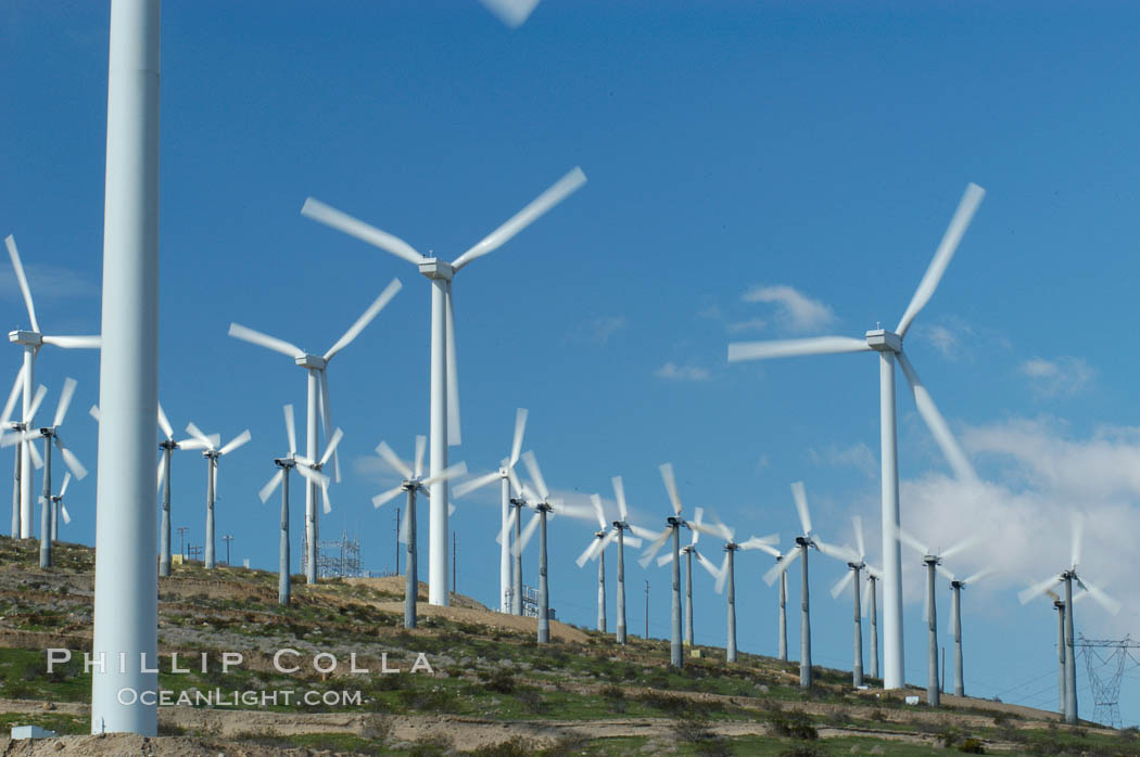 Wind turbines provide electricity to Palm Springs and the Coachella Valley. San Gorgonio pass, San Bernardino mountains. San Gorgonio Pass, California, USA, natural history stock photograph, photo id 06880