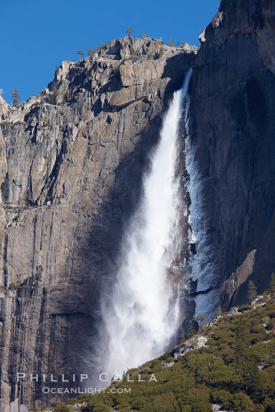 Yosemite Falls viewed from Cook's Meadow. Yosemite National Park, California, USA, natural history stock photograph, photo id 22749