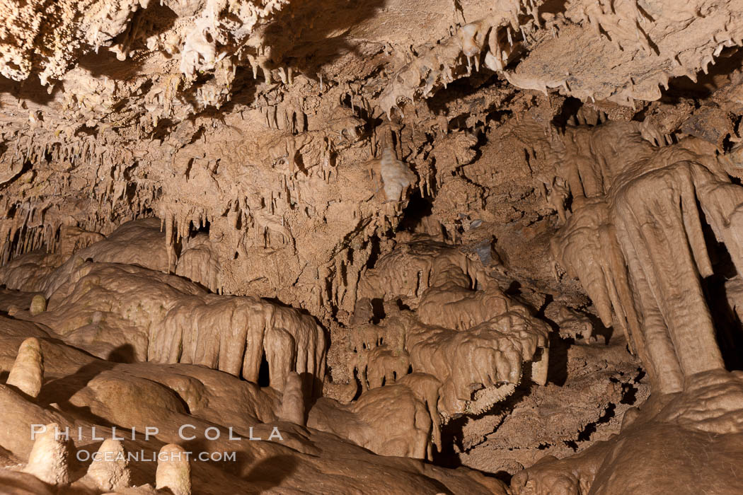 Limestone and marble underground formations  in Oregon Caves National Monument.  Eons of acidified groundwater have slowly etched away at marble, creating the extensive and intricate cave formations in Oregon Caves National Monument. USA, natural history stock photograph, photo id 25862