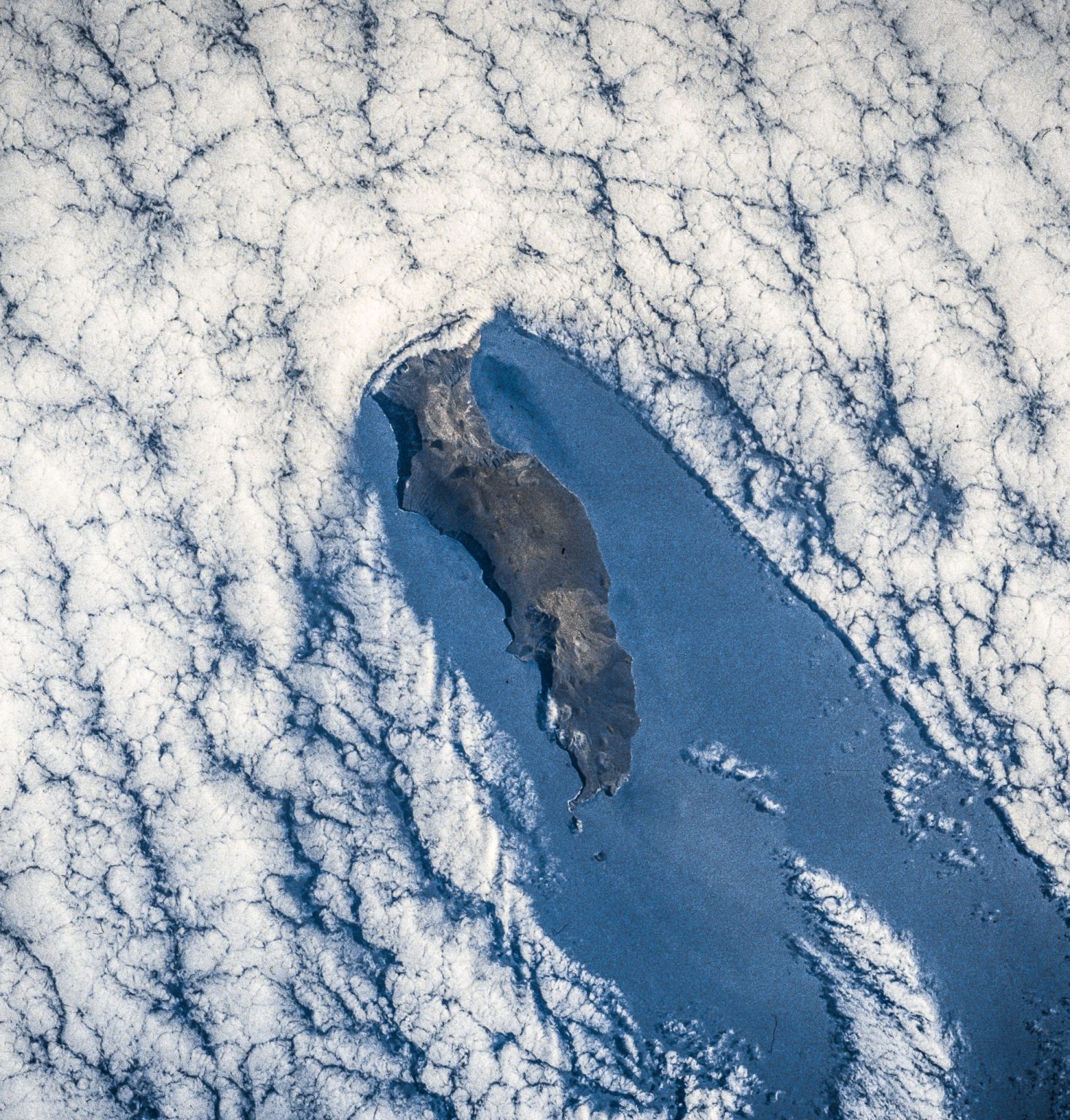 Cloud Wakes and Von Karman Vortices at Guadalupe Island, Mexico