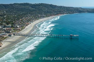 Aerial Photo of San Diego Scripps Coastal SMCA. Scripps Institution of Oceanography Research Pier, La Jolla, California