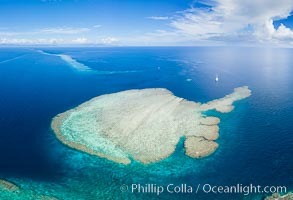 Aerial View of Vatu-i-Ra Coral Seascape, Fiji, Vatu I Ra Passage, Bligh Waters, Viti Levu Island