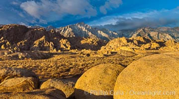 Alabama Hills and Sierra Nevada, sunrise, Alabama Hills Recreational Area