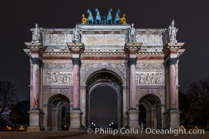 Arc de Triomphe du Carrousel. The Arc de Triomphe du Carrousel is a triumphal arch in Paris, located in the Place du Carrousel on the site of the former Tuileries Palace. It was built between 1806 and 1808 to commemorate Napoleon's military victories of the previous year
