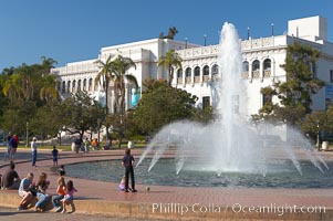 The Bea Evenson Foundation is the centerpiece of the Plaza de Balboa in Balboa Park, San Diego.  The San Diego Natural History Museum is seen in the background.