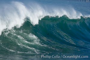 Big surf and waves, La Jolla Cove