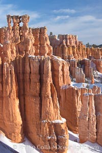 Bryce Canyon hoodoos line all sides of the Bryce Amphitheatre, Bryce Canyon National Park, Utah