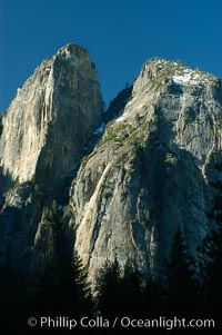 Cathedral Rocks, Yosemite Valley. Yosemite National Park, California, USA, natural history stock photograph, photo id 06986