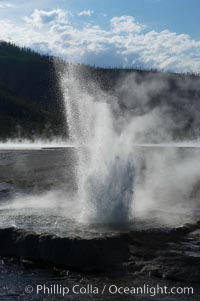 Cliff Geyser, Black Sand Basin, Yellowstone National Park, Wyoming