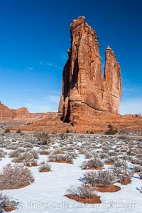 The Organ, Courthouse Towers, narrow sandstone fins towering above the surrounding flatlands, Arches National Park, Utah