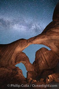 Double Arch and the Milky Way, stars at night.