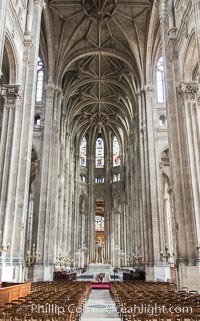 Eglise Saint-Eustache. The Church of St Eustace, Paris a church in the 1st arrondissement of Paris. Situated at the entrance to Paris's ancient markets (Les Halles) and the beginning of rue Montorgueil, St Eustace's is considered a masterpiece of late Gothic architecture.