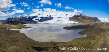 FjallsÃ¡rlÃ³n glacial lagoon in Iceland