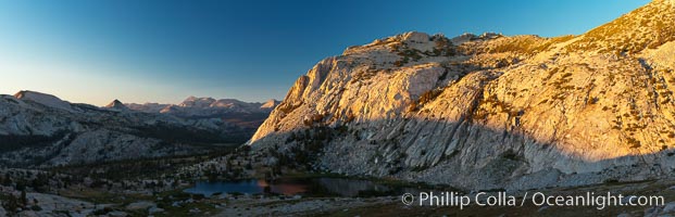 Fletcher Peak (11410') at sunset, viewed from the approach to Vogelsang Peak, panoramic view, Yosemite National Park, California