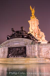 Fountain near Buckingham Palace, London, United Kingdom