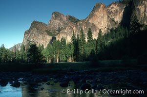 Gates of the Valley, Merced River, Yosemite National Park, California