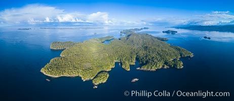 Hurst Island and Gods Pocket Provincial Park, aerial photo, Vancouver Island, British Columbia, Canada