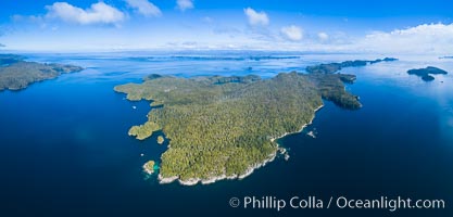 Hurst Island and Gods Pocket Provincial Park, aerial photo, Vancouver Island, British Columbia, Canada