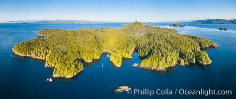 Hurst Island and Gods Pocket Provincial Park, aerial photo