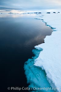 The edge of the fast ice along the shore, near Paulet Island.