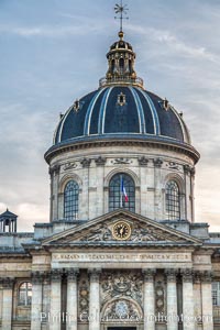 Institut de France. The Institut de France is a French learned society, grouping five academies, the most famous of which is the Academie francaise, Paris