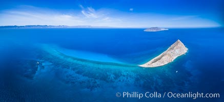 Isla San Diego and Coral Reef, reef extends from Isla San Diego to Isla San Jose,  aerial photo, Sea of Cortez, Baja California