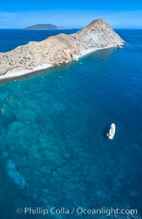 Isla San Diego and Coral Reef, reef extends from Isla San Diego to Isla San Jose,  aerial photo, Sea of Cortez, Baja California