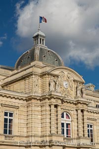 Jardin du Luxembourg.  The Jardin du Luxembourg, or the Luxembourg Gardens, is the second largest public park in Paris located in the 6th arrondissement of Paris, France. The park is the garden of the French Senate, which is itself housed in the Luxembourg Palace