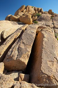 Joints and bolders in the rock formations of Joshua Tree National Park