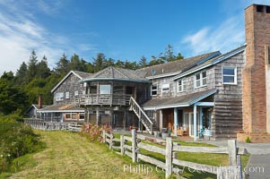 Kalaloch Lodge sits atop bluffs overlooking the Kalaloch River and Pacific Ocean.