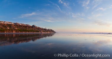 Leucadia wet sand beach and sea cliffs, sunset, Encinitas, California