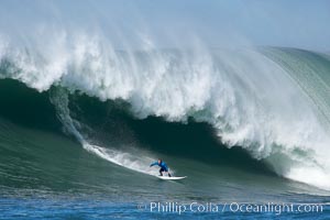 Evan Slater in semifinal one, Slater would finish fifth in the finals later in the day, Mavericks surf contest, February 7, 2006, Half Moon Bay, California