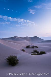 Mesquite Dunes sunrise, dawn, clouds and morning sky, sand dunes, Stovepipe Wells, Death Valley National Park, California