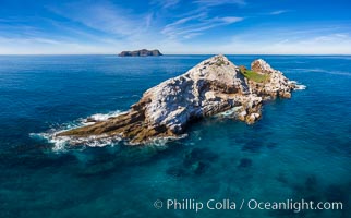 Middle Coronado Rock Island, aerial photo