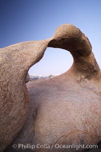 Moebius Arch, a natural rock arch found amid the spectacular granite and metamorphose stone formations of the Alabama Hills, near the eastern Sierra town of Lone Pine, Alabama Hills Recreational Area