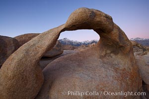 Moebius Arch, a natural rock arch found amid the spectacular granite and metamorphose stone formations of the Alabama Hills, near the eastern Sierra town of Lone Pine, Alabama Hills Recreational Area