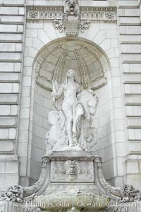 Statue at entrance to New York City Public Library, Manhattan