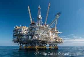 Oil Rig Eureka, 8.5 miles off Long Beach, California, lies in 720' of water